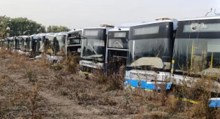 &quot;Кладбище автобусов&quot; в Алматинской области ушло с молотка дороже стартовой цены
