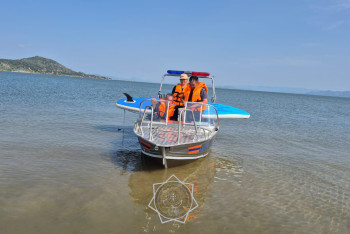 Течение унесло семью с детьми на SUP-бордах на Бухтарминском водохранилище