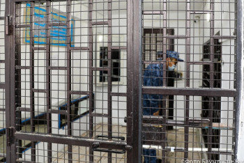 В СИЗО Петропавловска подозреваемый в убийстве поджёг себя