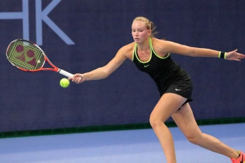 Фотография к новости: Елена Рыбакина уверенно стартовала на турнире в Лондоне