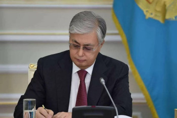 Президент освободил Омарбекова от должности в Совбезе