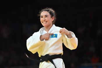 Фотография к новости: Абиба Абужакынова стала серебряным призёром ЧМ по дзюдо