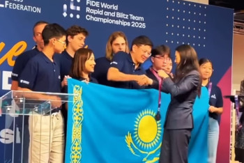 Казахстанские шахматисты заняли второе место на турнире в Лондоне