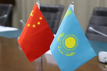 Фотография к новости: Казахстан на перекрёстке гигантов: зачем Си Цзиньпин приехал в Астану и что это меняет