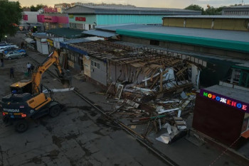 Фотография к новости: В Алматы начали снос рынка "Арыстан"