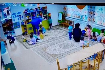 Фотография к новости: Полгода избивала малышей: няня столичного детсада уволена, начато расследование