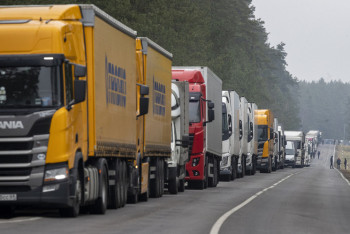 Фотография к новости: Пробки возможны на границе Казахстана и России