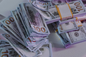 Фотография к новости: Антикор конфисковал имущество беглеца на 2,3 млрд тенге