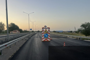 Фотография к новости: 13 тысяч обращений за неделю: казахстанцы массово жалуются на дороги