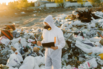 Фотография к новости: 37 миллиардов за отходы: Верховный Суд раскритиковал действия атырауских экологов