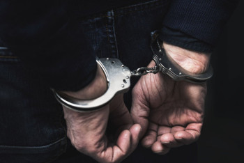 Фотография к новости: В Семее мужчину арестовали на 20 суток за мат в автобусе