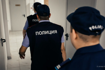 Фотография к новости: Лжеполицейский терроризировал пенсионеров в Актобе