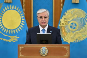 Токаев разослал поздравительные телеграммы