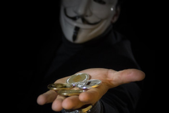 Фотография к новости: В Казахстане бьют тревогу из-за всплеска финансовых пирамид