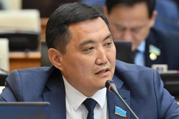 Фотография к новости: Депутат Базарбек требует прокурорской проверки "СК-Фармации"