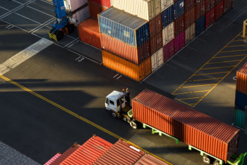 Фотография к новости: Трамп ввёл 25-процентную  пошлину на весь импорт из Казахстана