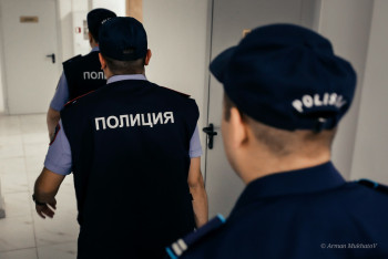 Фотография к новости: 12 лет в бегах: в Казахстан вернули фигуранта резонансного дела