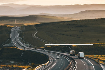 Фотография к новости: Трассы жаркого лета: сколько поездок совершили казахстанцы за выходные