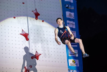 Фотография к новости: Казахстанец завоевал серебро на этапе Кубка мира по скалолазанию во Франции