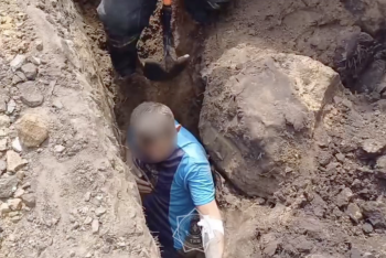 Фотография к новости: Чудом выжил: в Костанае мужчину вытащили из двухметровой траншеи