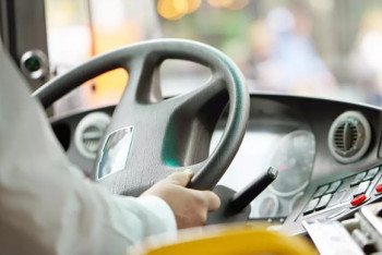 Фотография к новости: В Актау водители массово отказались выходить на маршруты