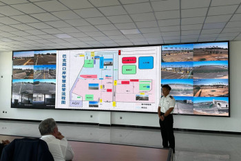 Казахстан и Китай запускают беспилотные грузовики на границе