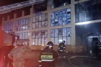 Фотография к новости: Пожар в Кентау: загорелся торговый центр