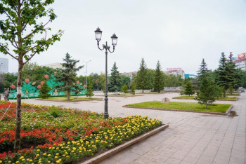 Фотография к новости: В Астане озеленяют будущее: столица меняется — от скверов до панорамных парков