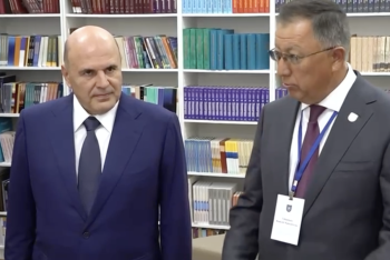 Фотография к новости: Тепло и доверие: Кемель Токаев в свое время проходил лечение у врача Илизарова — премьер-министр РФ