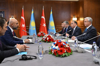 Фотография к новости: Токаев обсудил с турецким инвестором новые мегапроекты в Казахстане