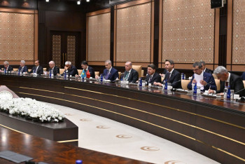 Фотография к новости: Токаев призвал турецкий бизнес активнее инвестировать в экономику Казахстана