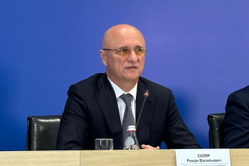 Фотография к новости: Роман Скляр ответил на вопрос о планах покинуть Правительство