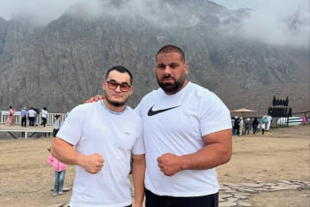 Фотография к новости: Будет ли борьба? "Грузинский Халк" приехал в Казахстан