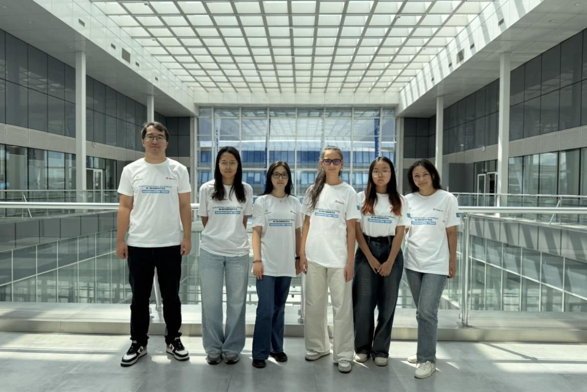 Казахстанские школьницы завоевали медали на международной IT-олимпиаде