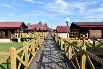 Обнаженный мужчина разгуливал перед девочками на базе отдыха в Актау