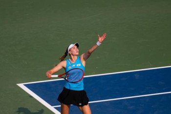 Фотография к новости: Елена Рыбакина пробилась в четвертьфинал Монреаля