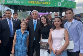 Токаев встретился с алматинцами на Кок-Тобе