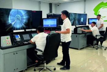 Фотография к новости: В Астане объявлен дополнительный набор машинистов для LRT