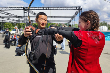 Фотография к новости: Кинопоказы, силовой экстрим и "модный приговор": как празднуют юбилей Абая на его родине