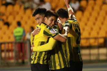 Фотография к новости: "Кайрат" вырвал победу у "Слована": решающий гол забил 16-летний Сатпаев