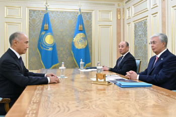 Токаев принял бизнес-омбудсмена: потери предпринимателей снижены на 20 млрд тенге