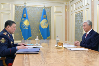 Фотография к новости: Министр Саденов отчитался Токаеву о борьбе с криминалом