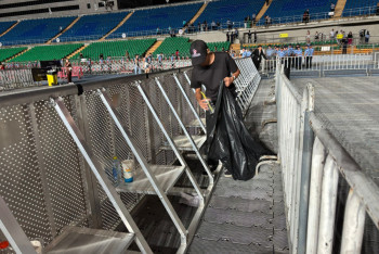 Фотография к новости: Скандал с волонтерами на концерте Джей Ло: Динара Закиева отреагировала на жалобы