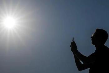 Европу вновь накрыла рекордная жара, растёт угроза лесных пожаров