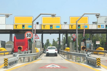 На казахстанско-российской границе ожидаются затруднения из-за ремонта пунктов пропуска