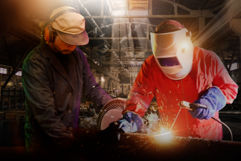 Фотография к новости: Зарплаты до 900 тысяч тенге: ТОП востребованных профессий в промышленности Казахстана