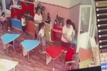 Помощник воспитателя разбила голову ребенку в детсаду Тараза