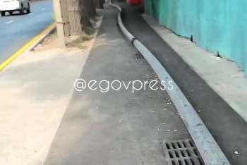 "Распил бюджета?" Житель Алматы о прокладке труб после ремонта тротуара