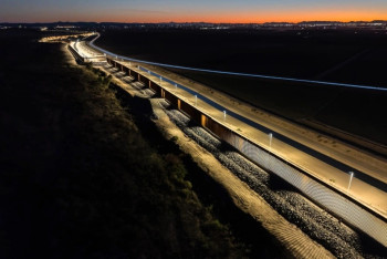 Фотография к новости: Трамп распорядился покрасить стену на границе с Мексикой в черный цвет