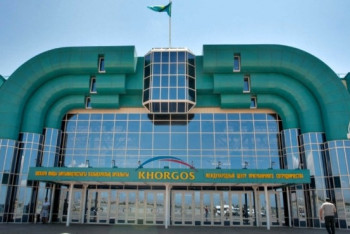 Фотография к новости: В МЦПС "Хоргос" возобновлен крупный проект по строительству торгового павильона